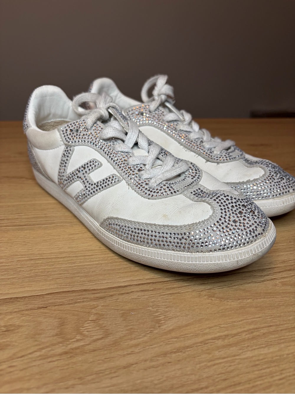 Vintage Havana Crisp White Rhinestone Sparkle Low Top Sneakers Womens 8-8.5